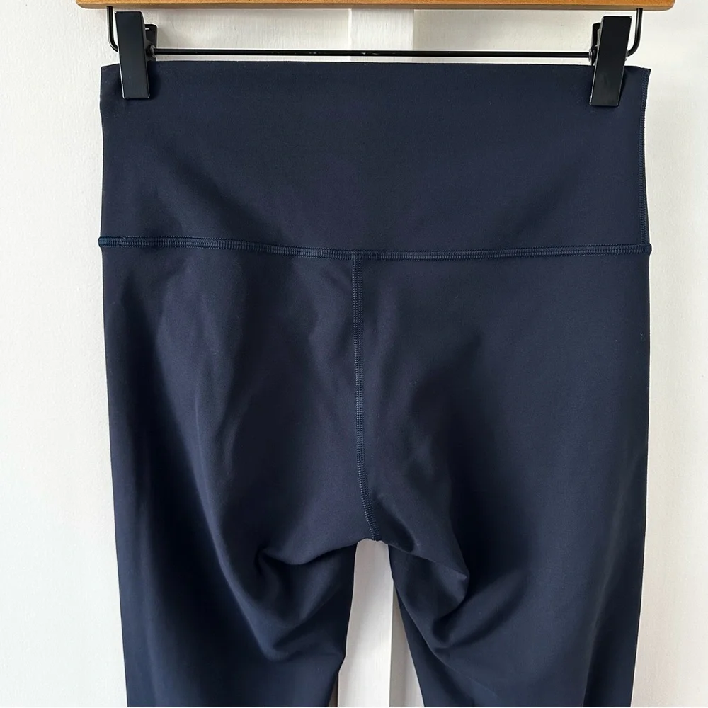 LULULEMON navy Wunder Train High-Rise Tight 25" - Picture 7 of 8